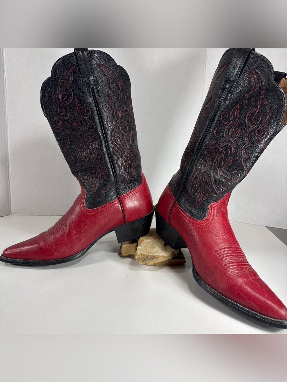 Women's Two-Tone Red and Black Ariat Cowboy Boots